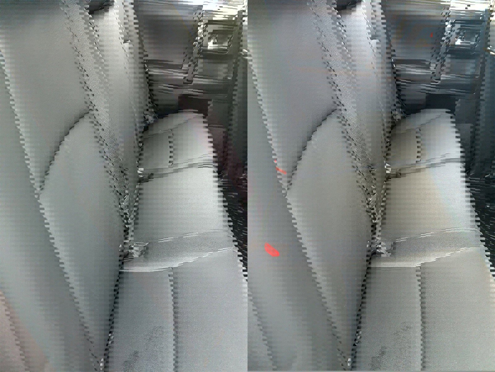 Used 2016 Toyota 4Runner SR5 image 13