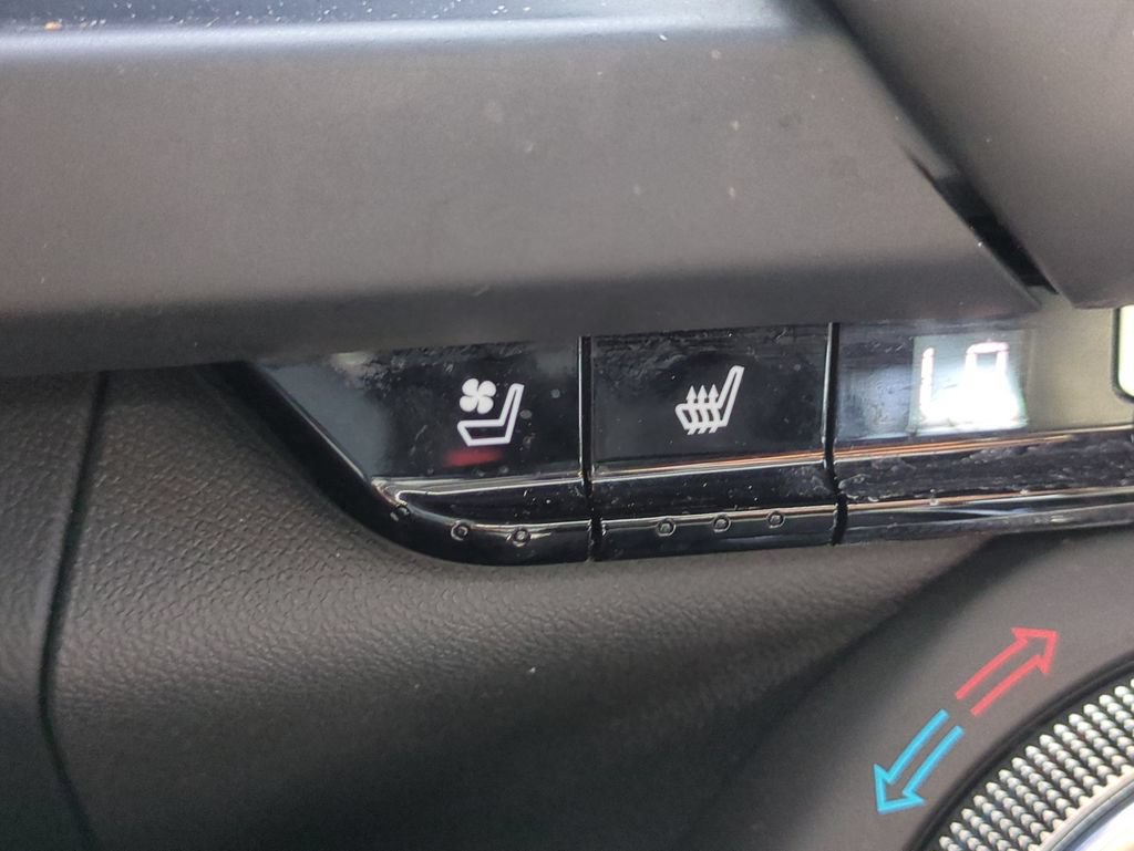 Used 2022 Chevrolet Camaro SS RWD image 24