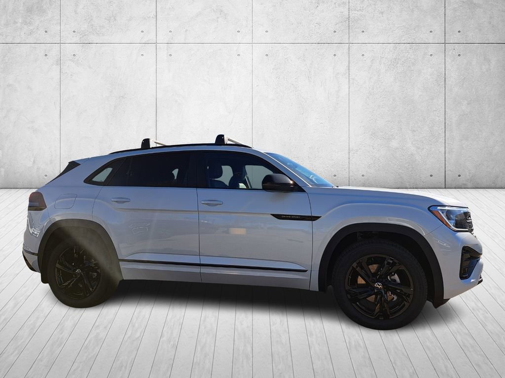 New 2026 Volkswagen Atlas Cross Sport SEL R-Line AWD/4WD image 4
