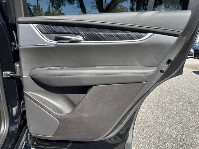 Used 2024 Cadillac XT6 Premium Luxury image 20