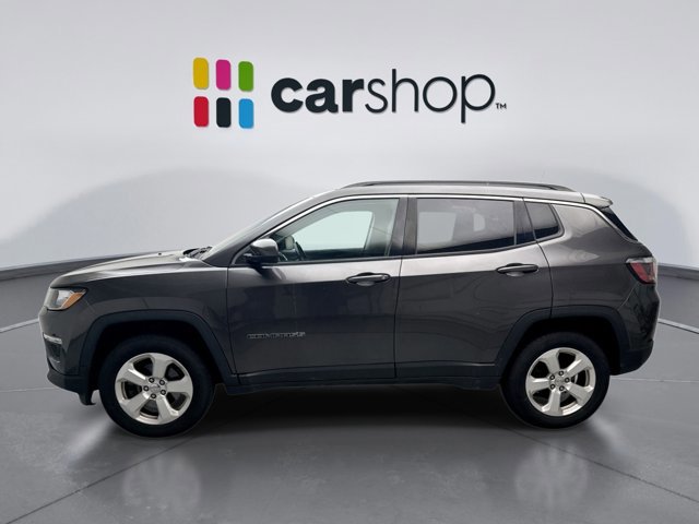 Used 2019 Jeep Compass Latitude w/ Cold Weather Group AWD/4WD image 2