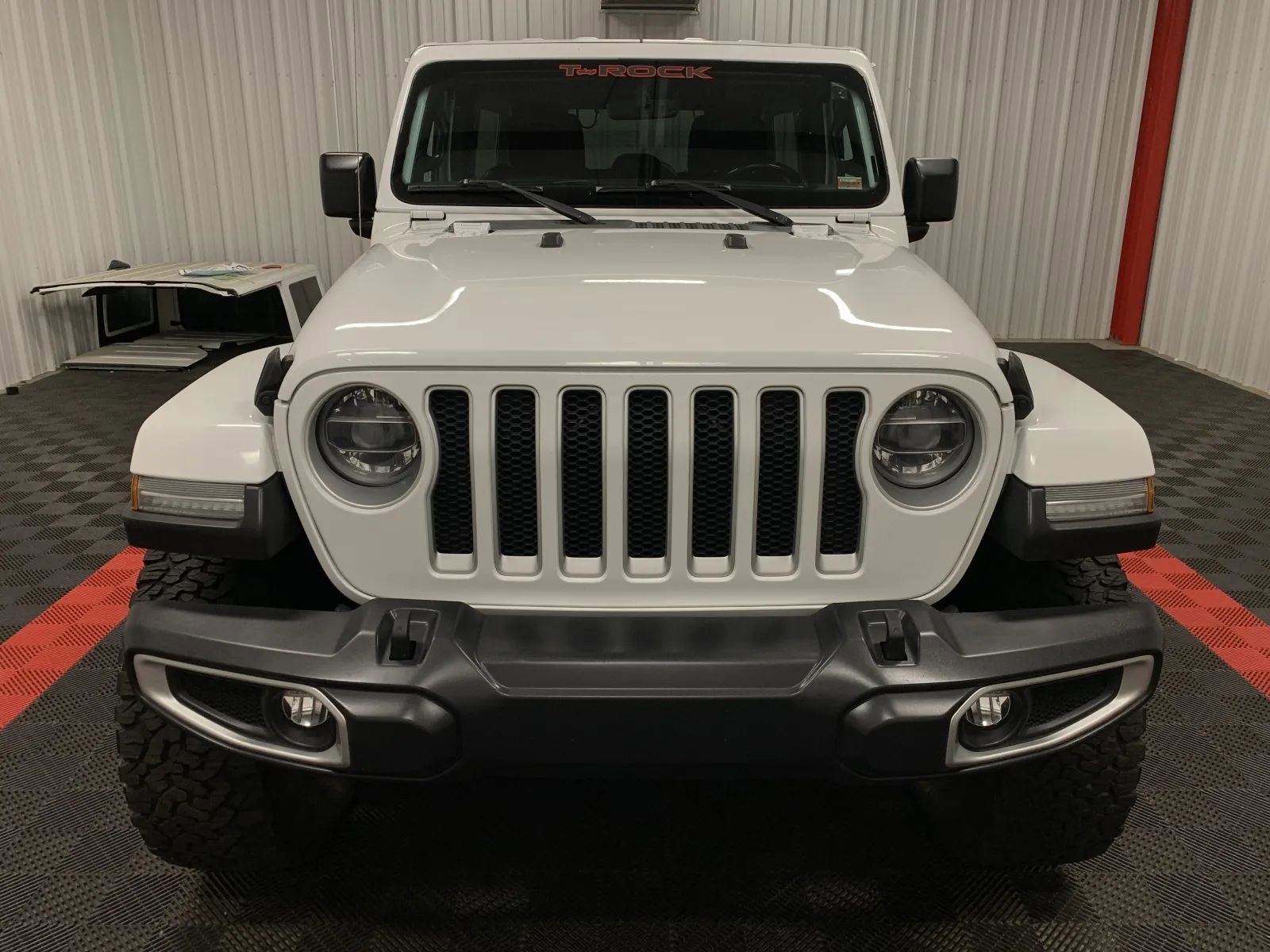 Used 2019 Jeep Wrangler Unlimited Sahara w/ Dual Top Group image 11