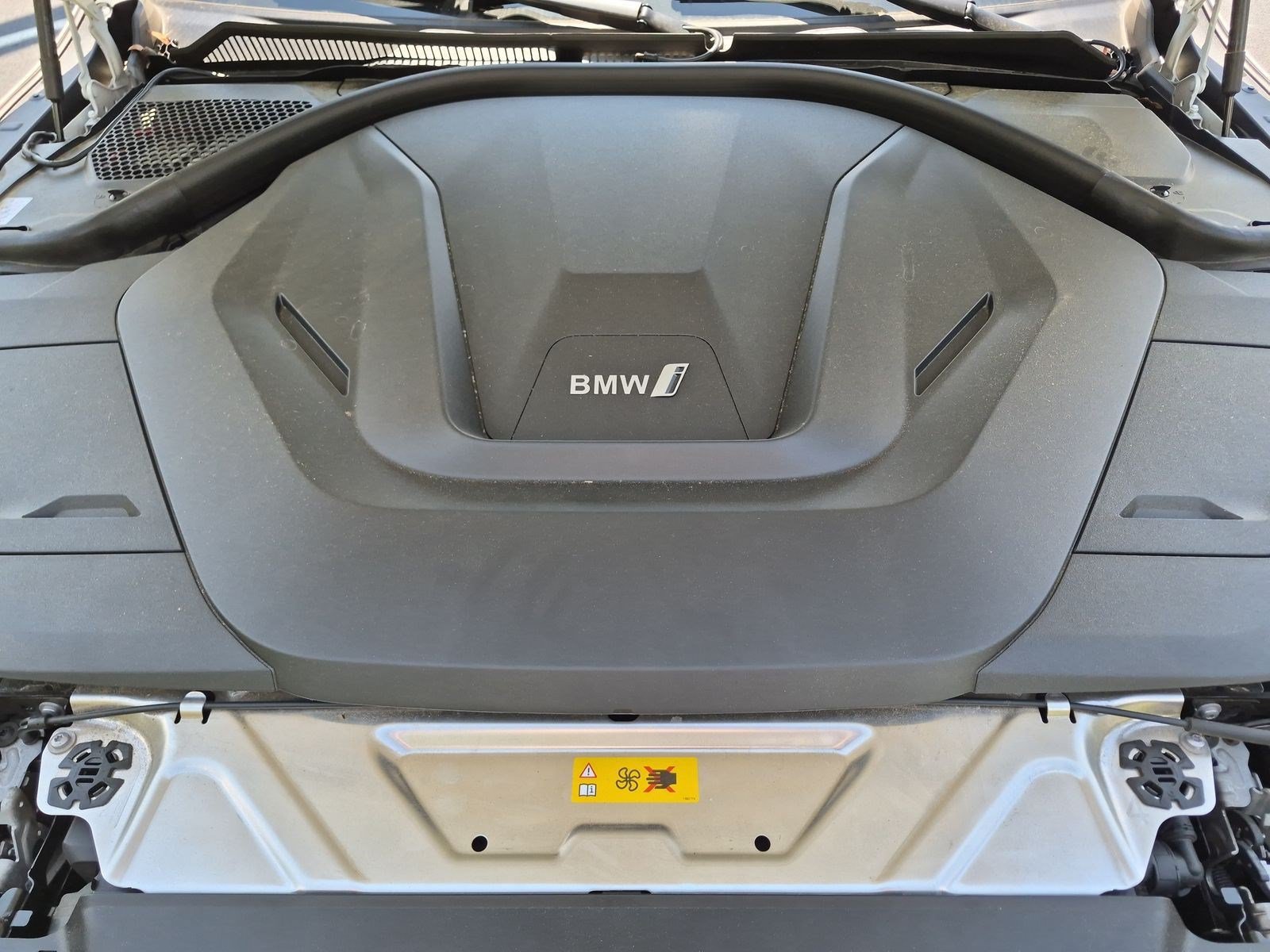 Used 2023 BMW i4 eDrive40 RWD image 34