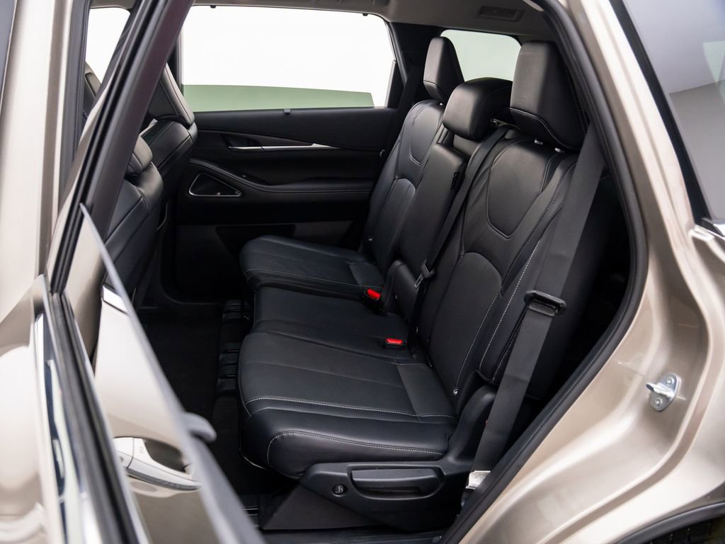 Used 2023 INFINITI QX60 Sensory w/ Vision Package image 18