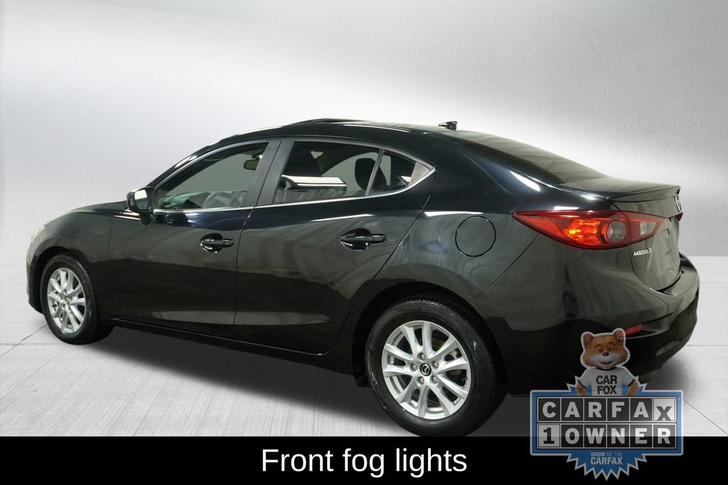 Used 2015 MAZDA MAZDA3 i Touring w/ Technology Package FWD image 9