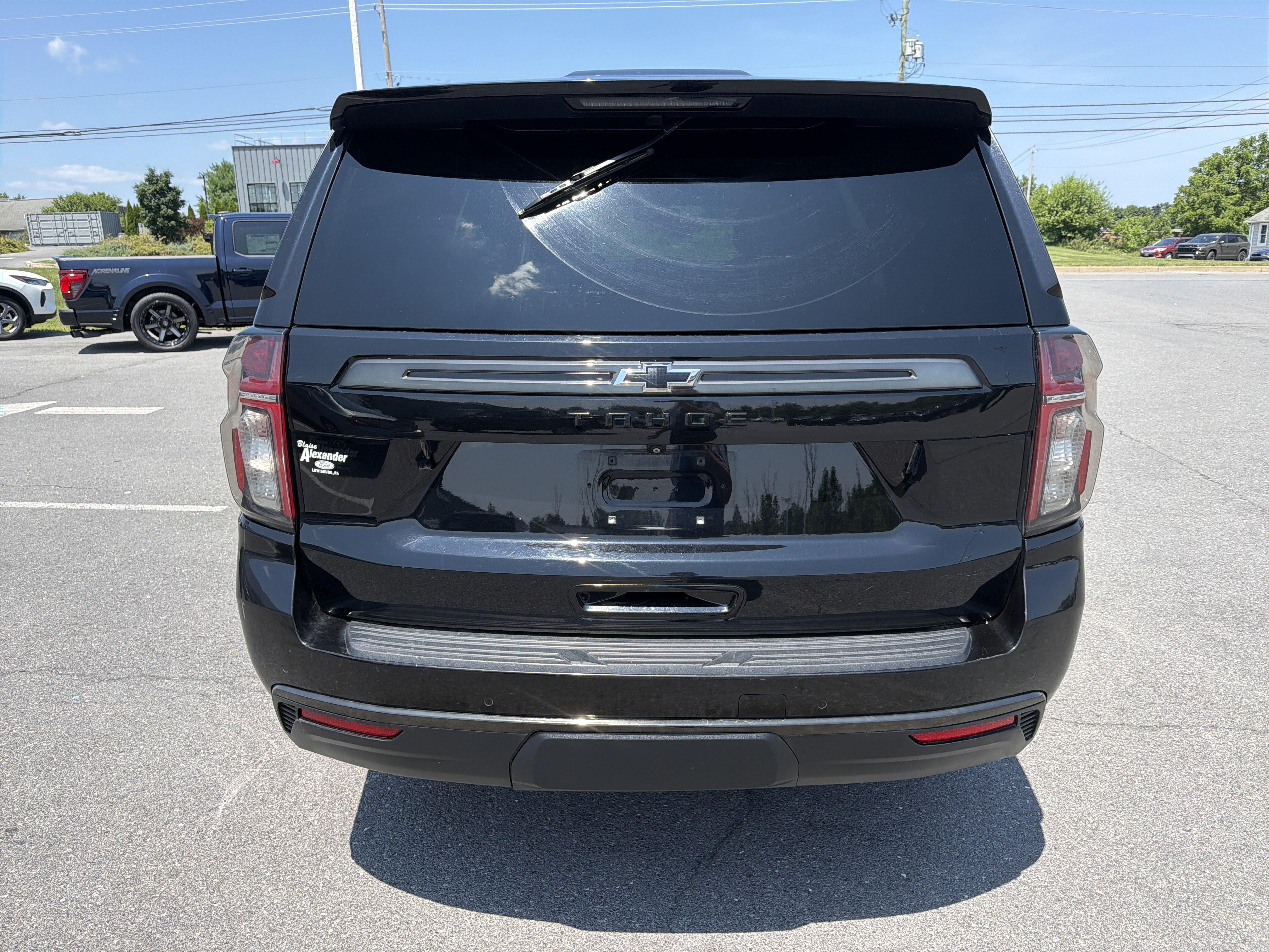 Used 2021 Chevrolet Tahoe Z71 w/ Z71 Signature Package AWD/4WD video 4