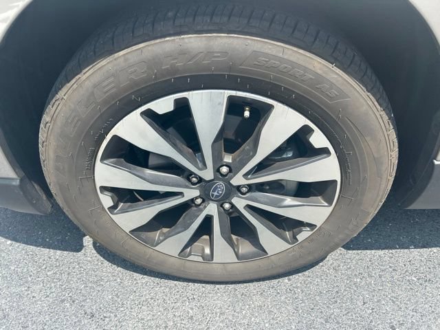 Used 2016 Subaru Outback 2.5i Limited AWD/4WD image 11