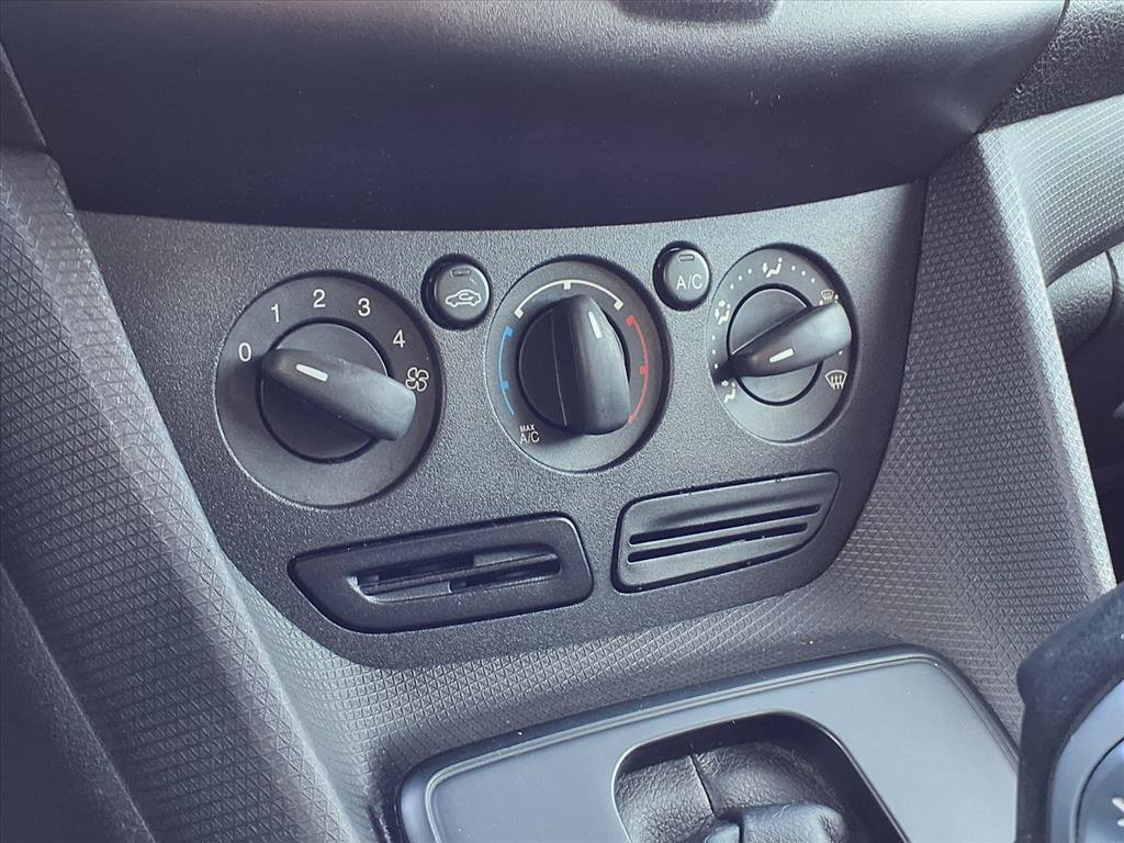 Used 2014 Ford Transit Connect XL image 8
