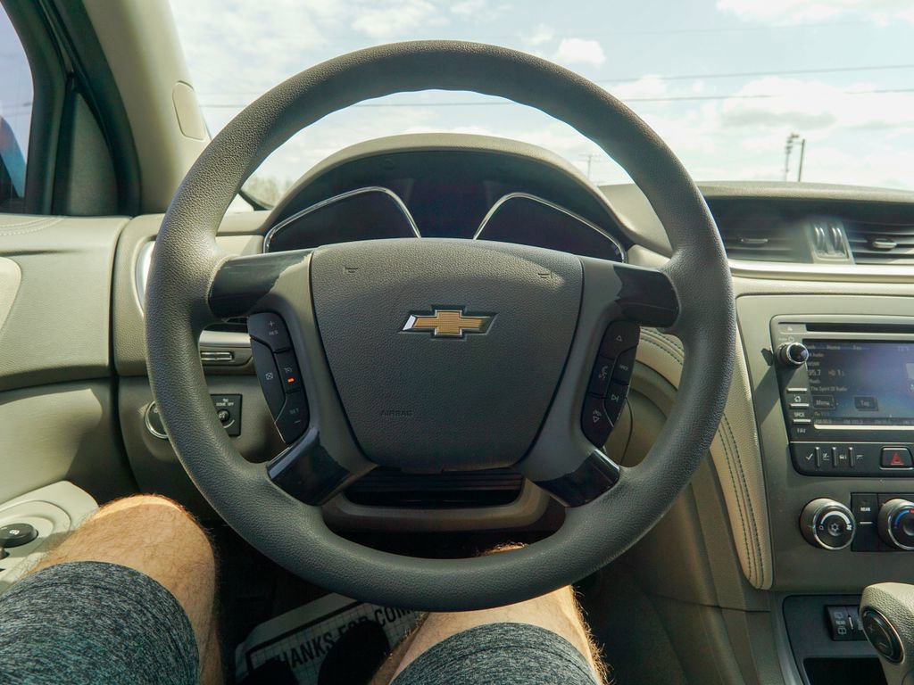Used 2013 Chevrolet Traverse LS image 19