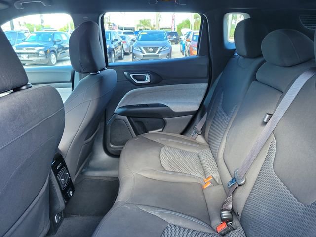 Used 2023 Jeep Compass Sport image 13