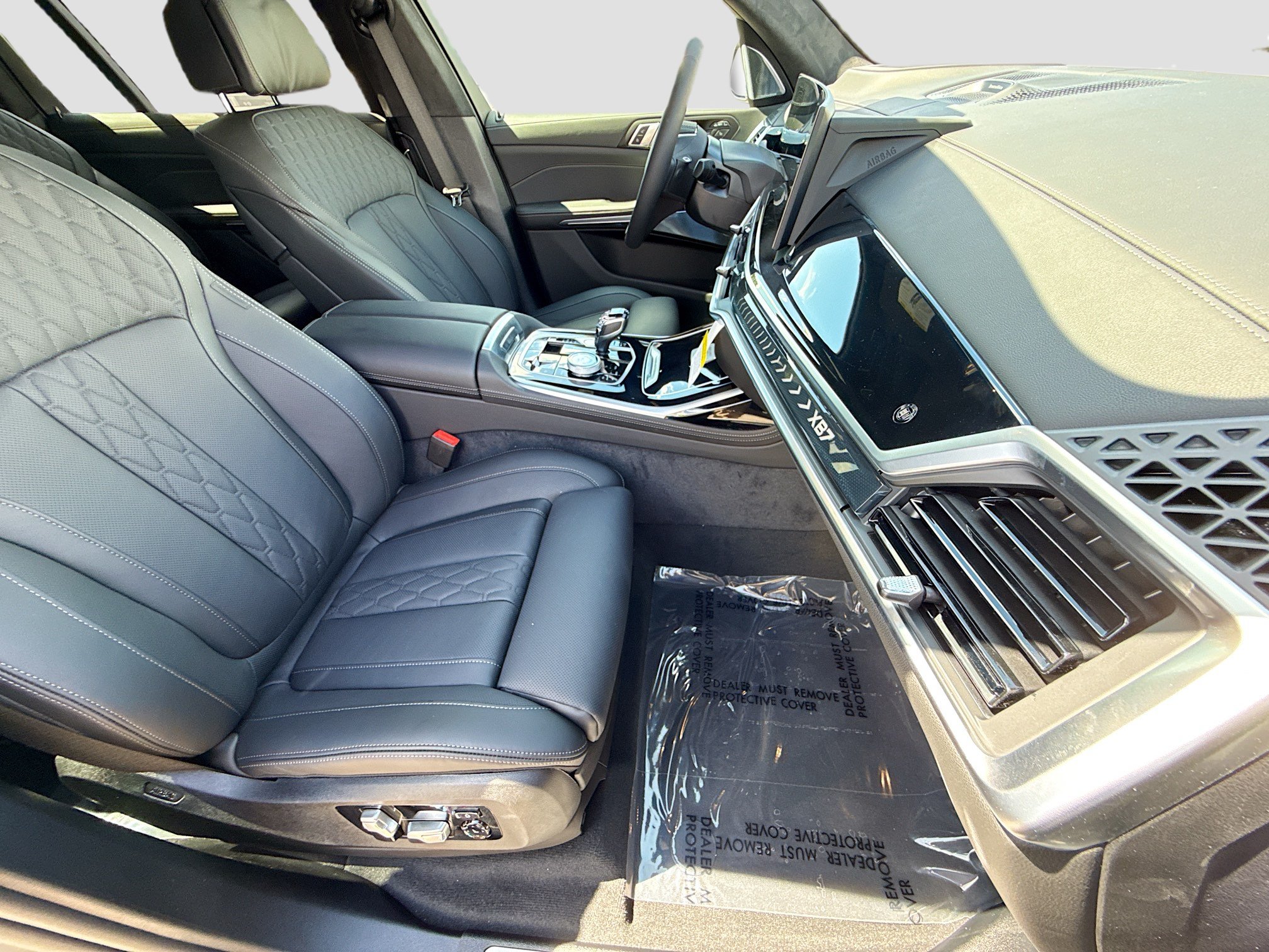 New 2026 BMW ALPINA XB7 AWD/4WD image 17