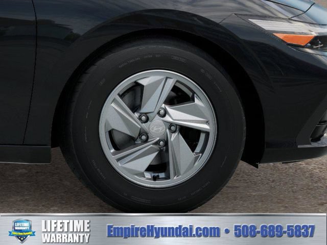 New 2026 Hyundai Elantra SE FWD image 8