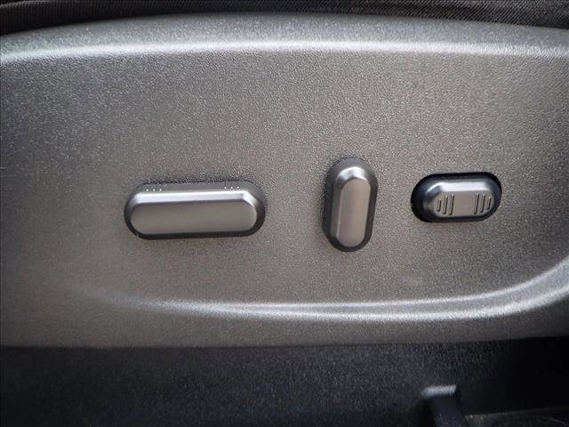 Used 2017 Ford Escape Titanium image 13