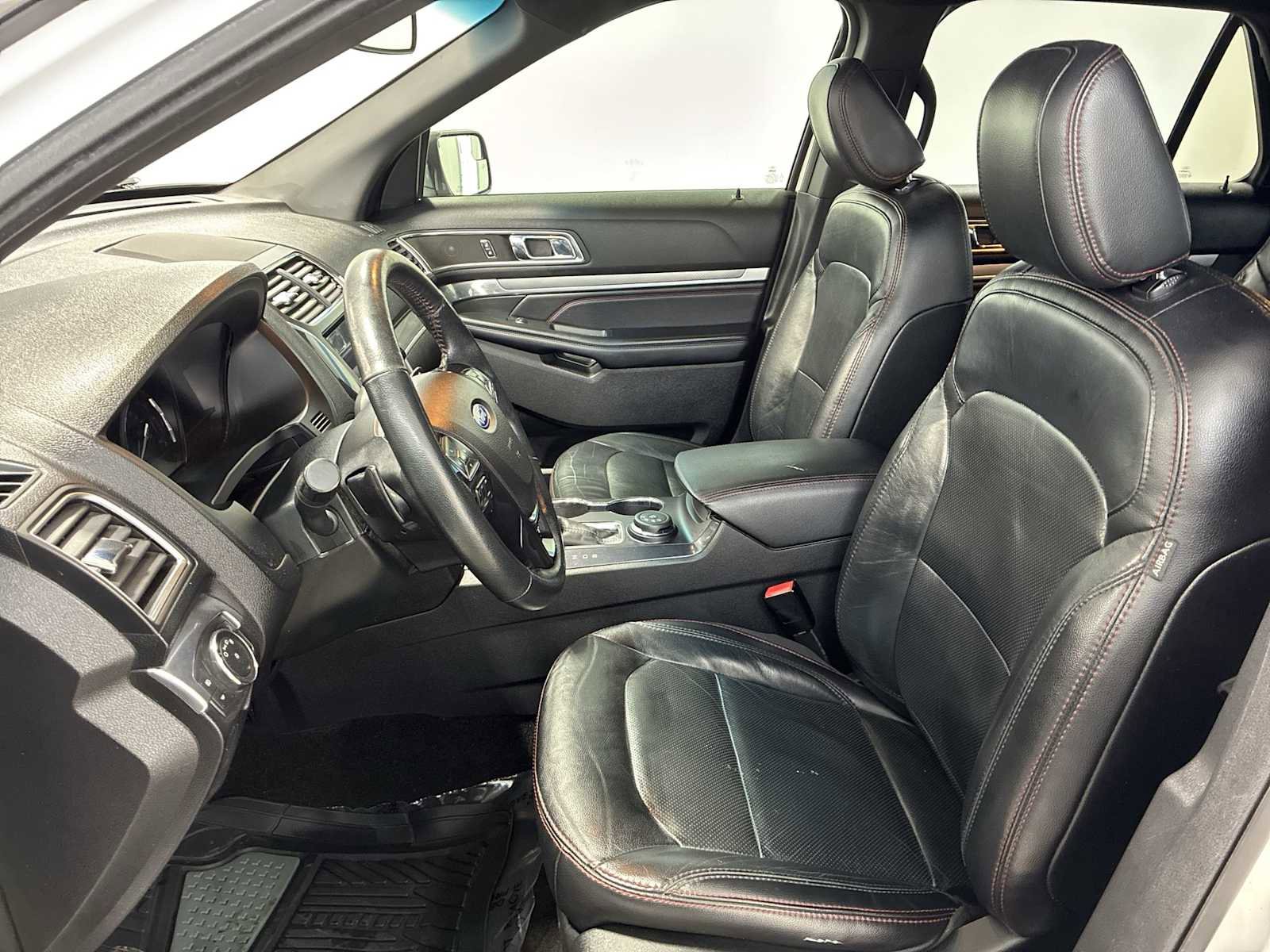 Used 2018 Ford Explorer Sport image 13