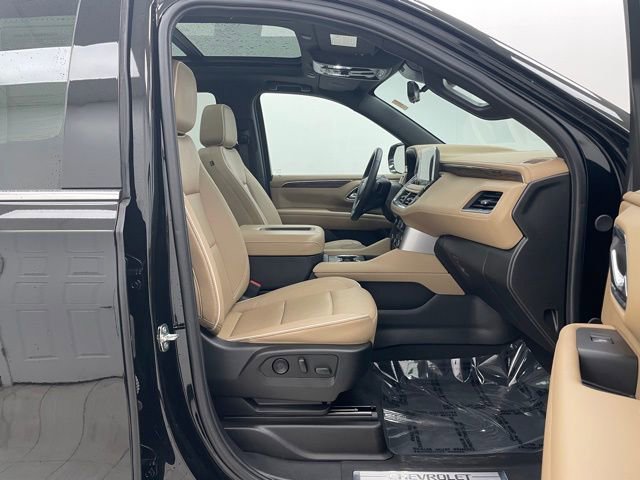 Used 2024 Chevrolet Tahoe Premier w/ Premium Package 2 image 18