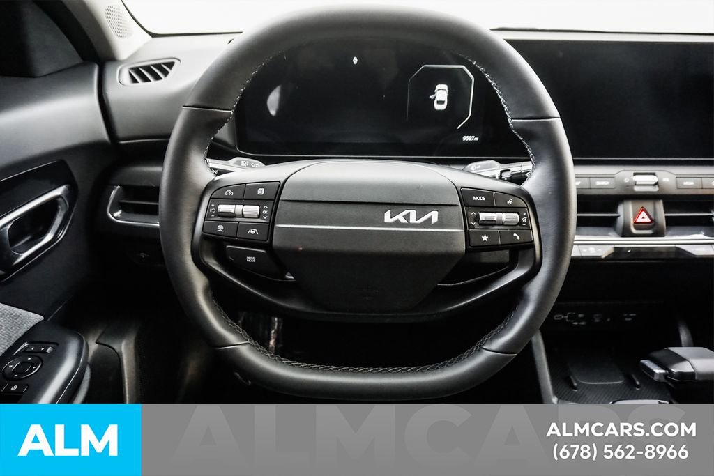 Used 2025 Kia K4 EX image 24