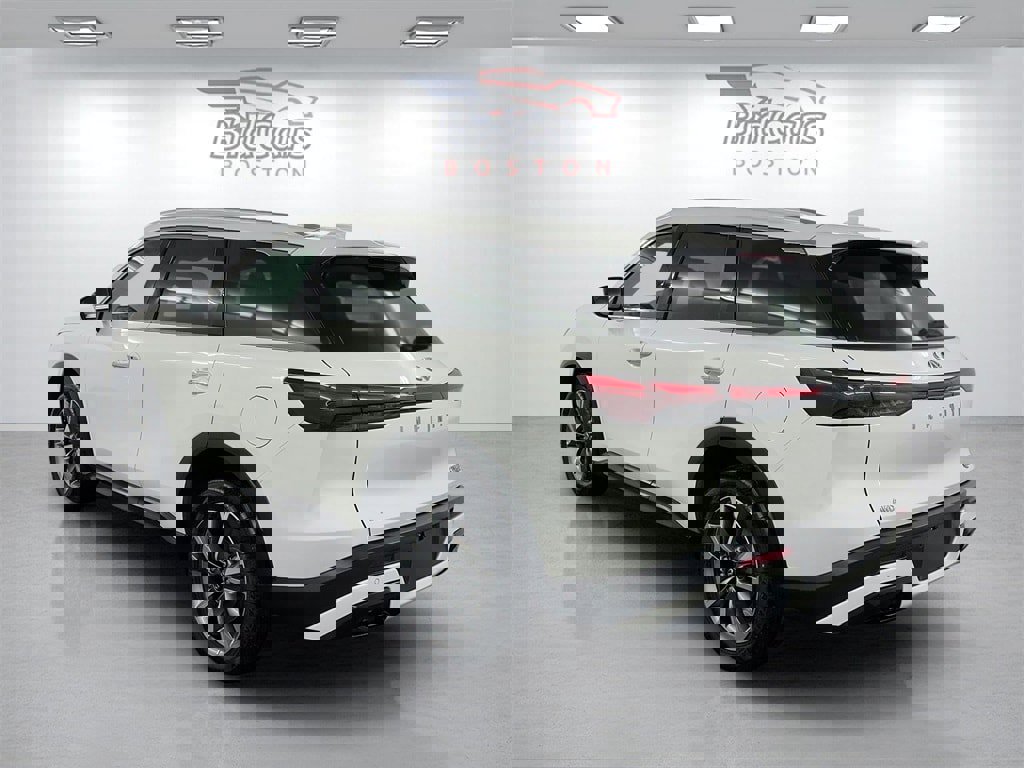 Used 2023 INFINITI QX60 Luxe image 6