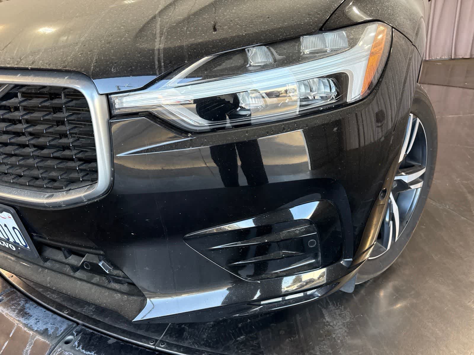 Used 2018 Volvo XC60 T5 R-Design w/ Convenience Package AWD/4WD image 7