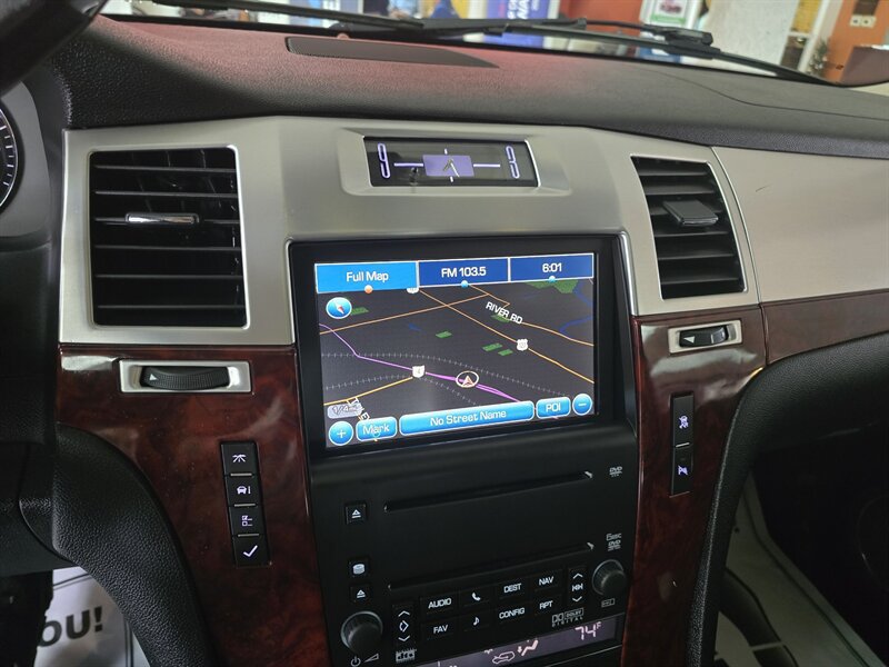 Used 2007 Cadillac Escalade ESV AWD w/ Information Package image 20