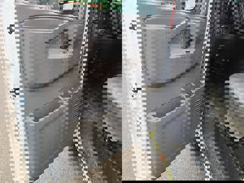 Used 2016 GMC Savana 2500 2500 3DR CARGO VAN /V8 image 8