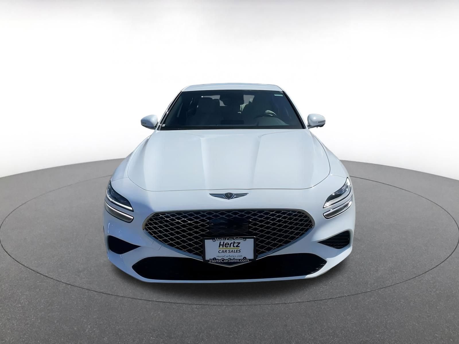 Used 2025 Genesis G70 2.5T image 4