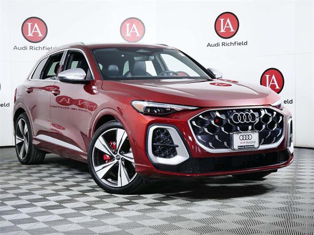 Used 2025 Audi SQ5 Premium Plus image 2