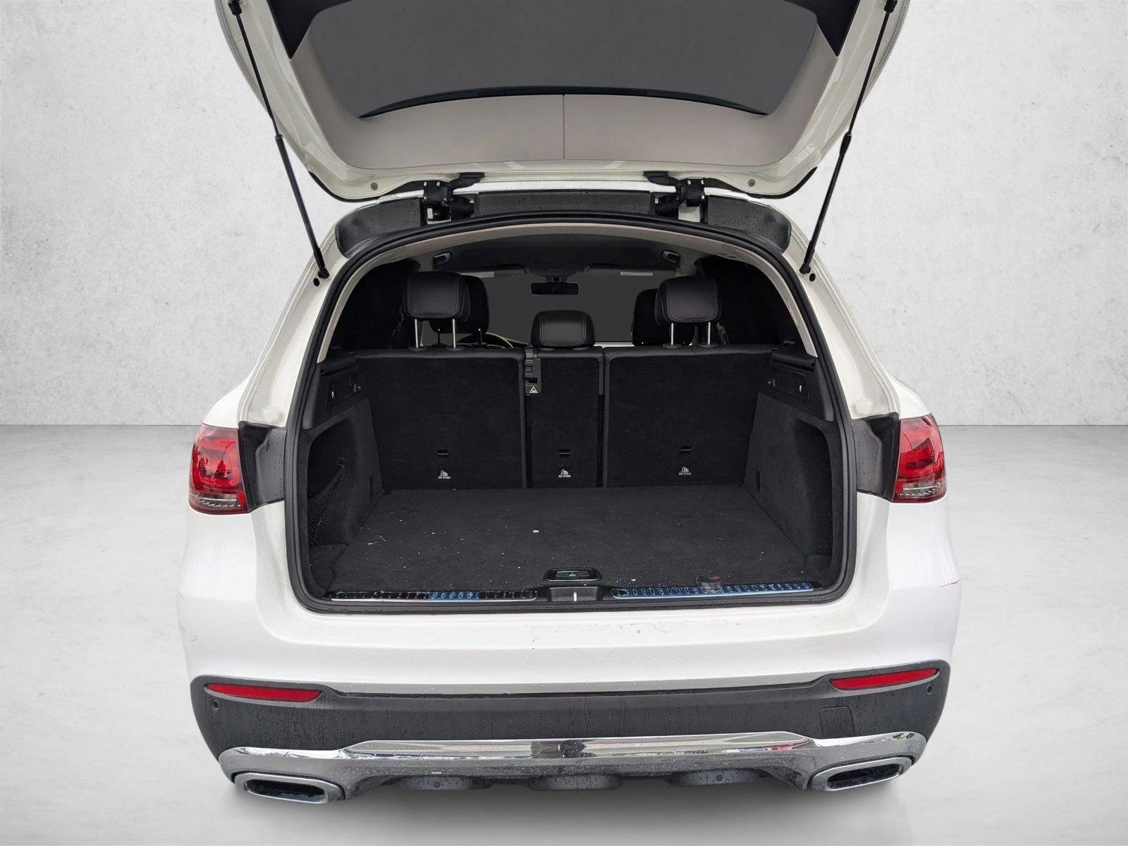 Used 2021 Mercedes-Benz GLC 300 image 6
