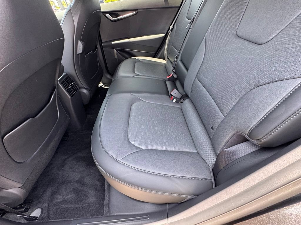 Used 2023 Kia Niro Wave FWD image 31