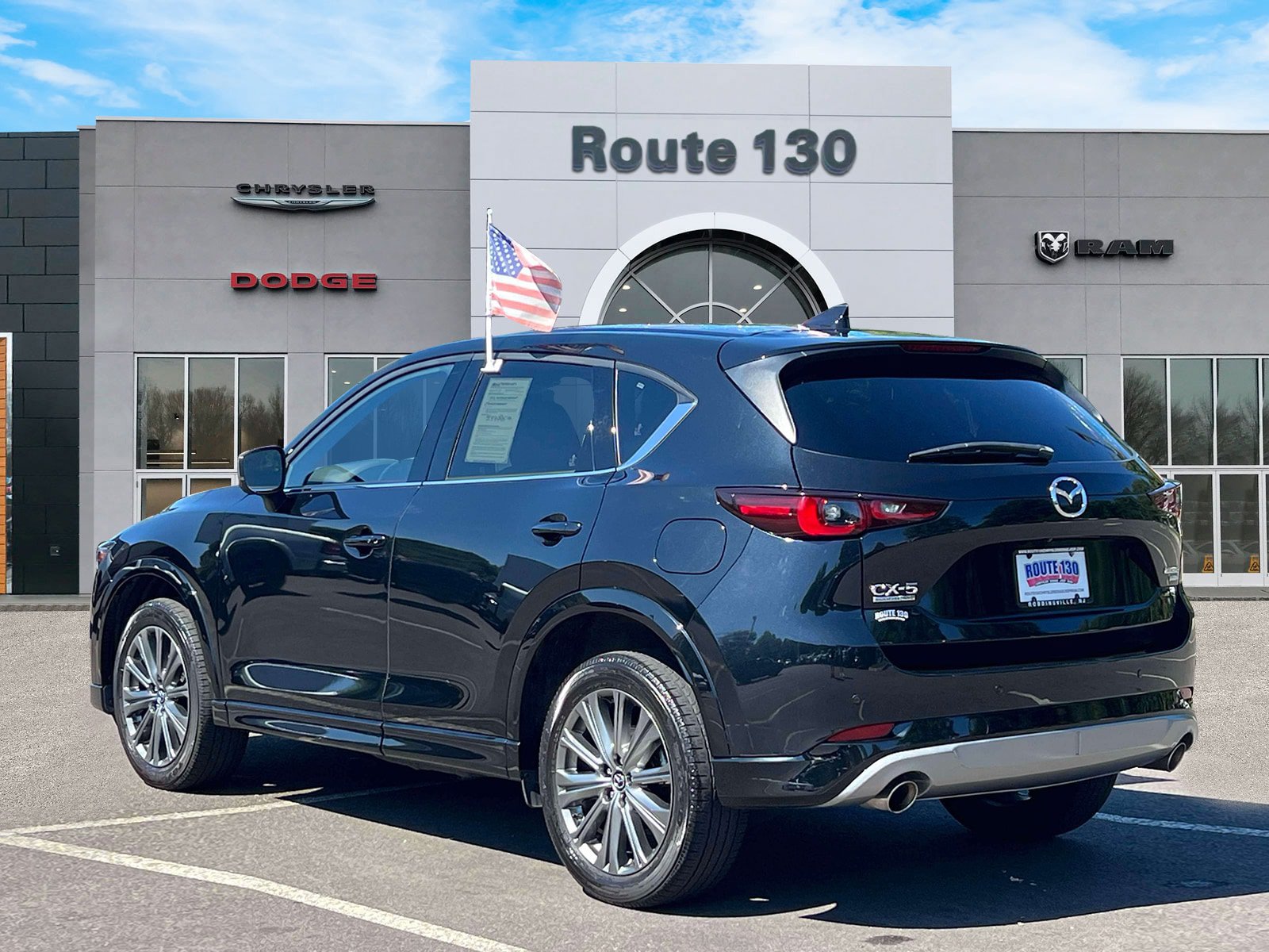 Used 2024 MAZDA CX-5 Signature AWD/4WD image 3