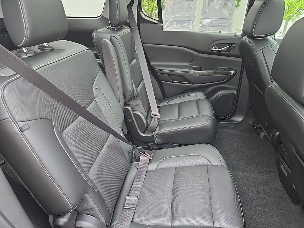 Used 2019 GMC Acadia SLT w/ LPO, Floor Liner Package FWD image 32