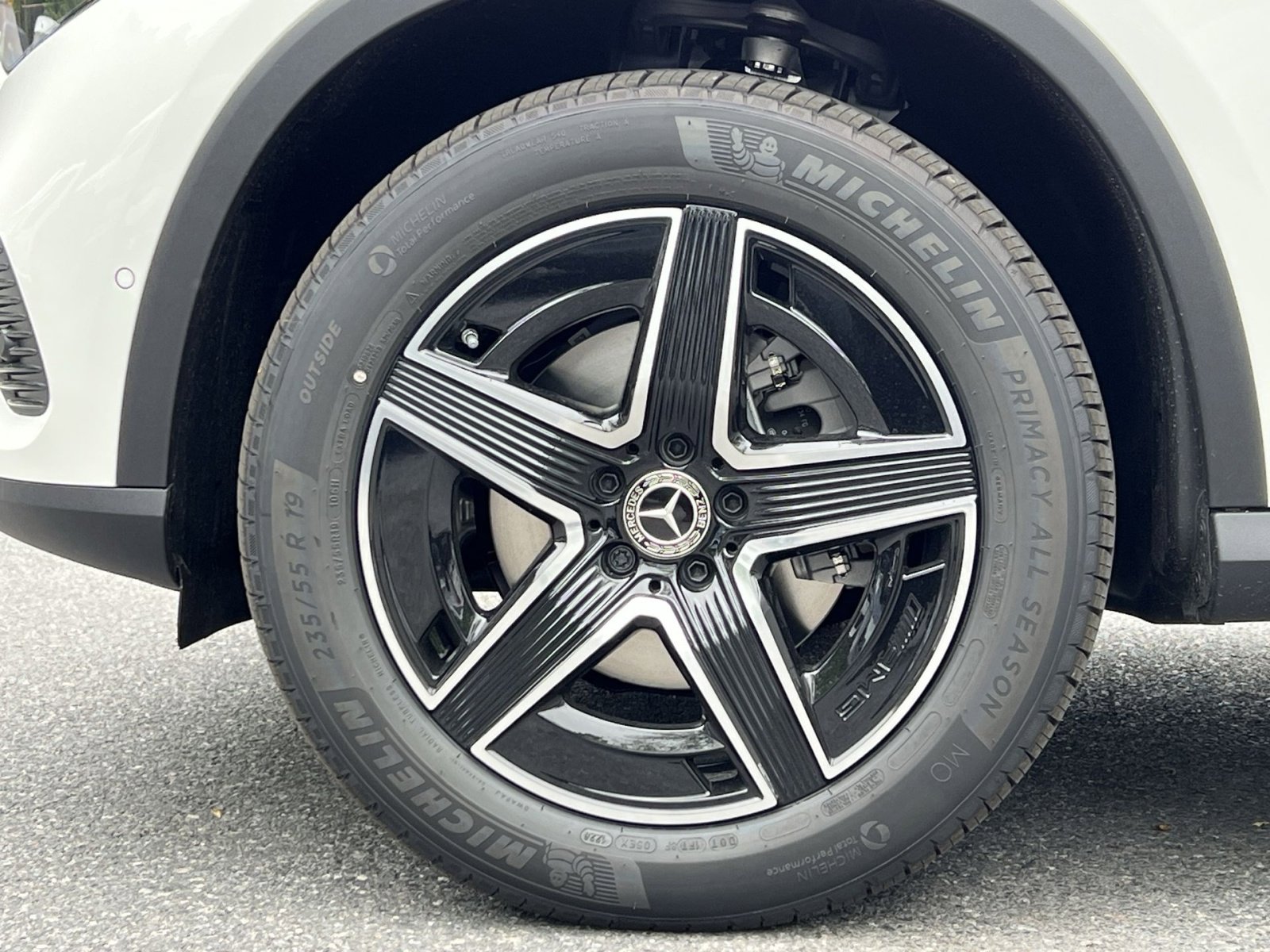 New 2026 Mercedes-Benz GLC 300 4MATIC image 17