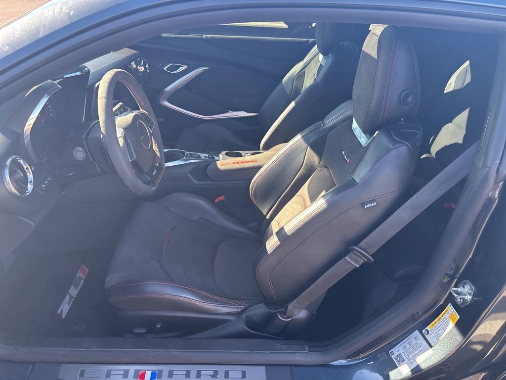 Used 2021 Chevrolet Camaro ZL1 image 17