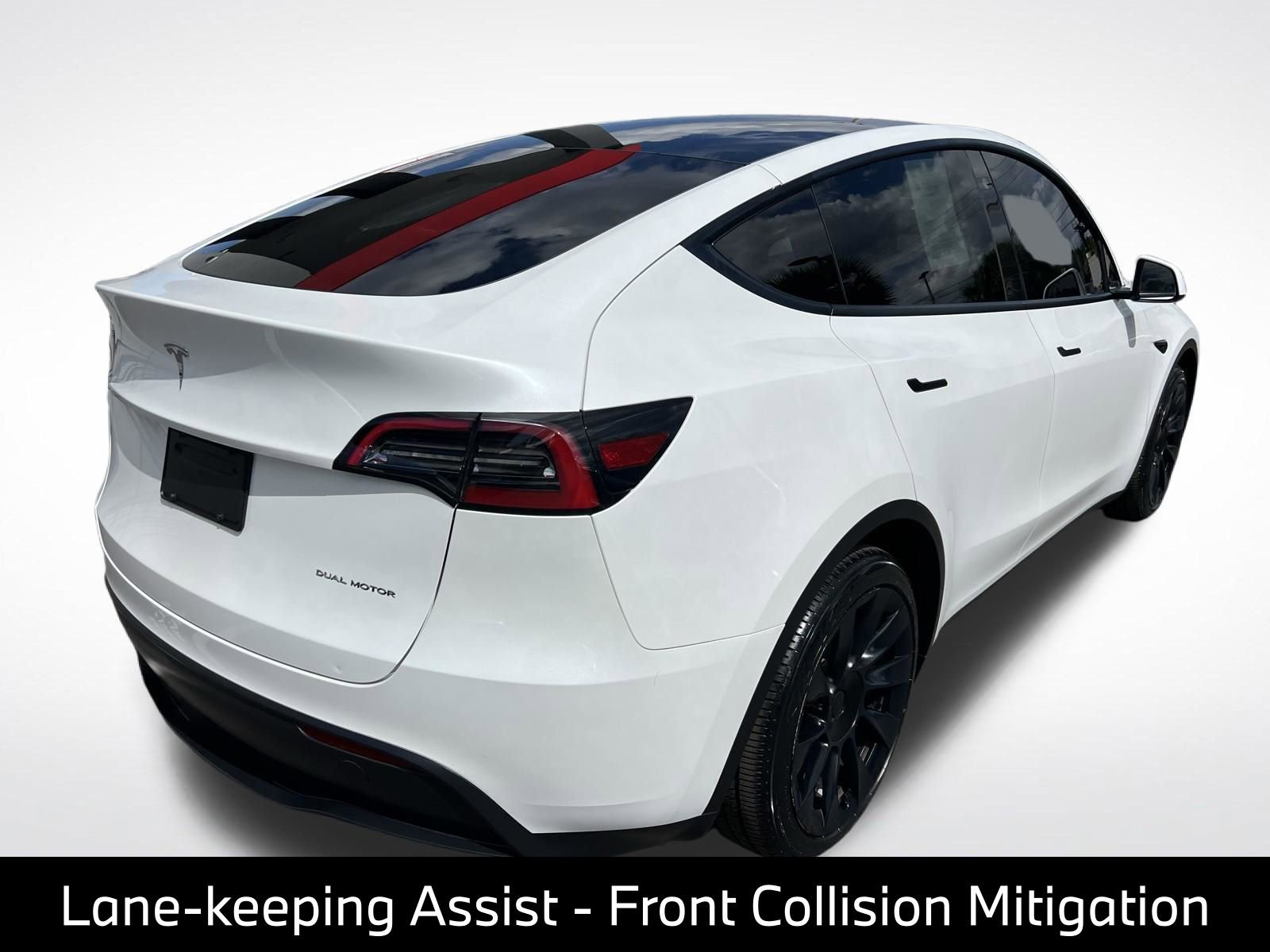 Used 2023 Tesla Model Y Long Range AWD/4WD image 9