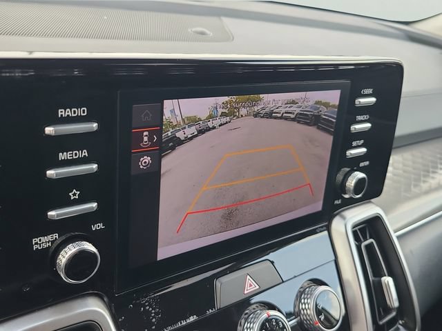 Used 2023 Kia Sorento LX FWD image 28