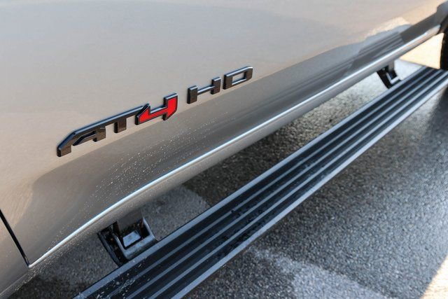New 2026 GMC Sierra 2500 AT4 w/ AT4 Premium Plus Package AWD/4WD image 9