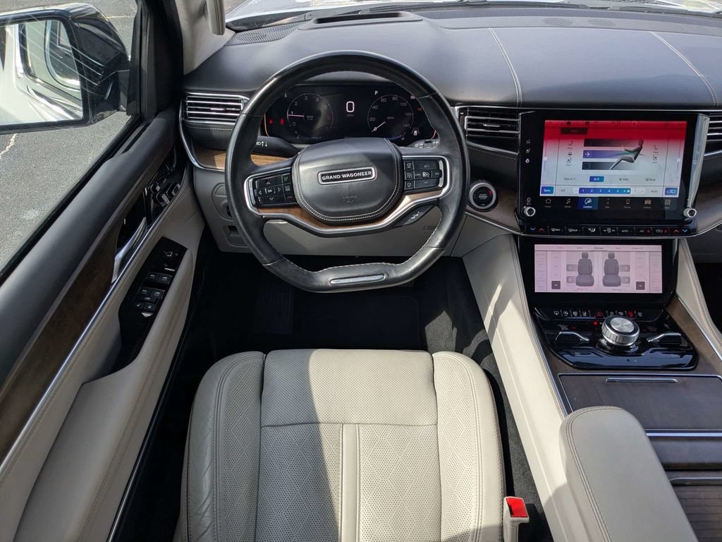 Used 2023 Jeep Grand Wagoneer L Series II AWD/4WD image 16