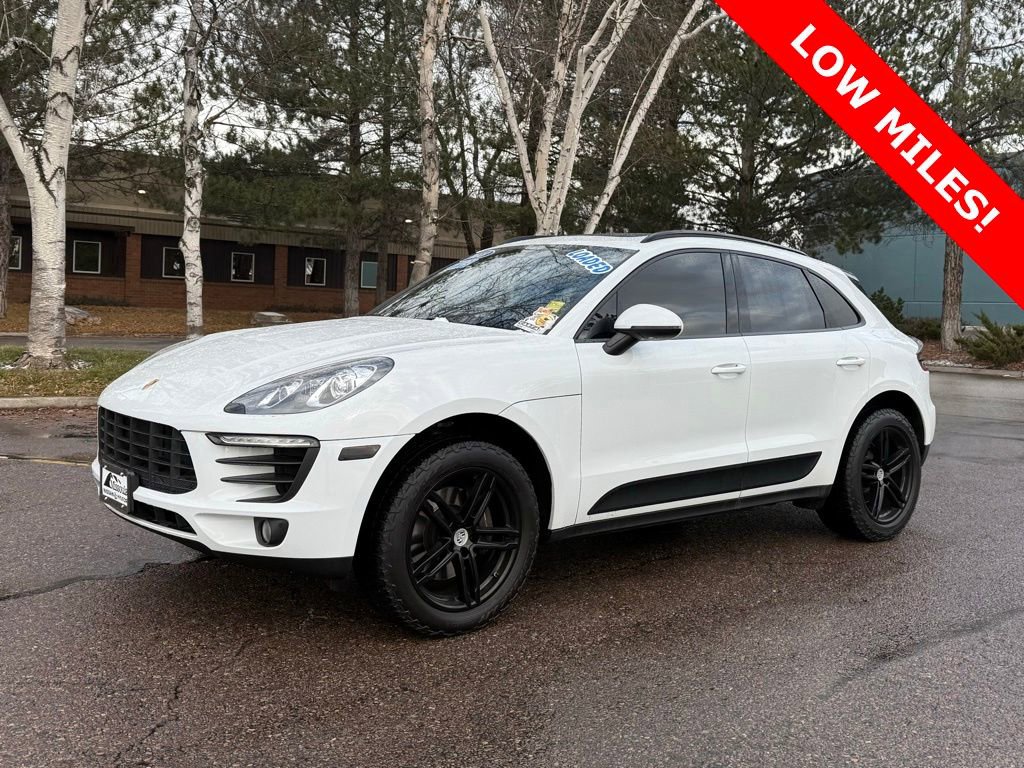 Used 2018 Porsche Macan Base image 1