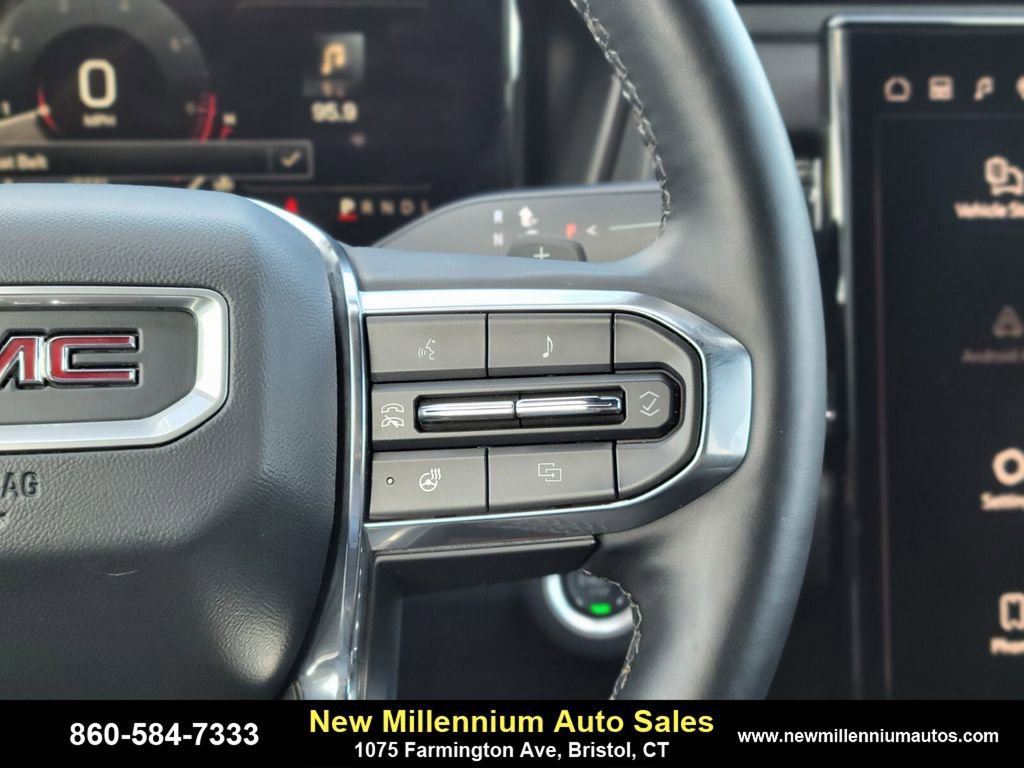 Used 2025 GMC Terrain Elevation image 24