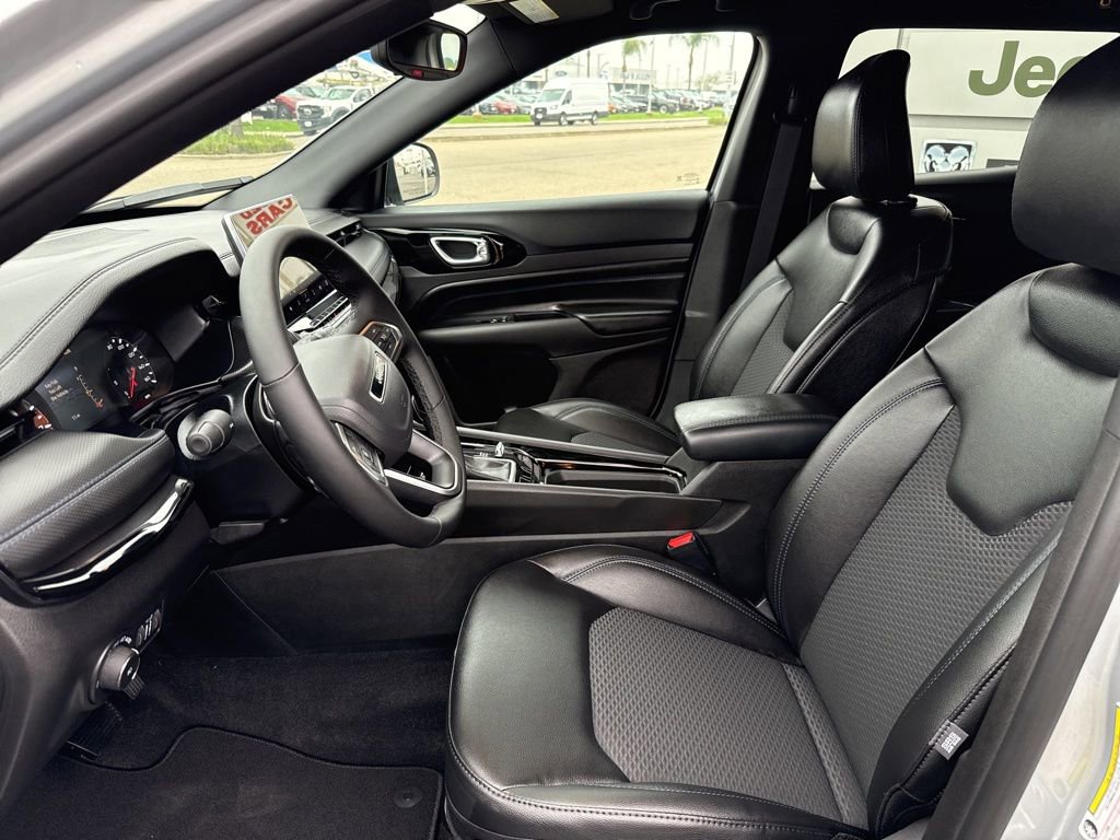 New 2026 Jeep Compass Latitude AWD/4WD image 20
