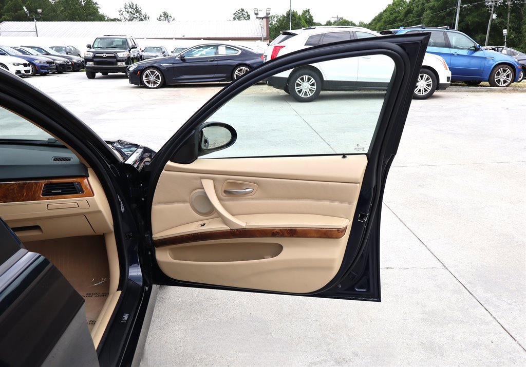 Used 2006 BMW 325xi Sedan AWD/4WD image 29