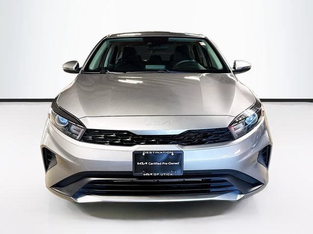 Used 2023 Kia Forte LXS w/ LXS Technology Package FWD image 2