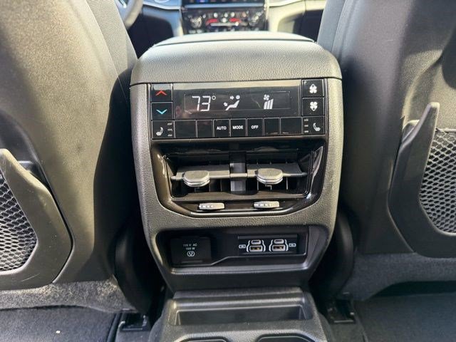 Certified 2025 Jeep Grand Cherokee L Limited w/ Luxury Tech Group II image 22
