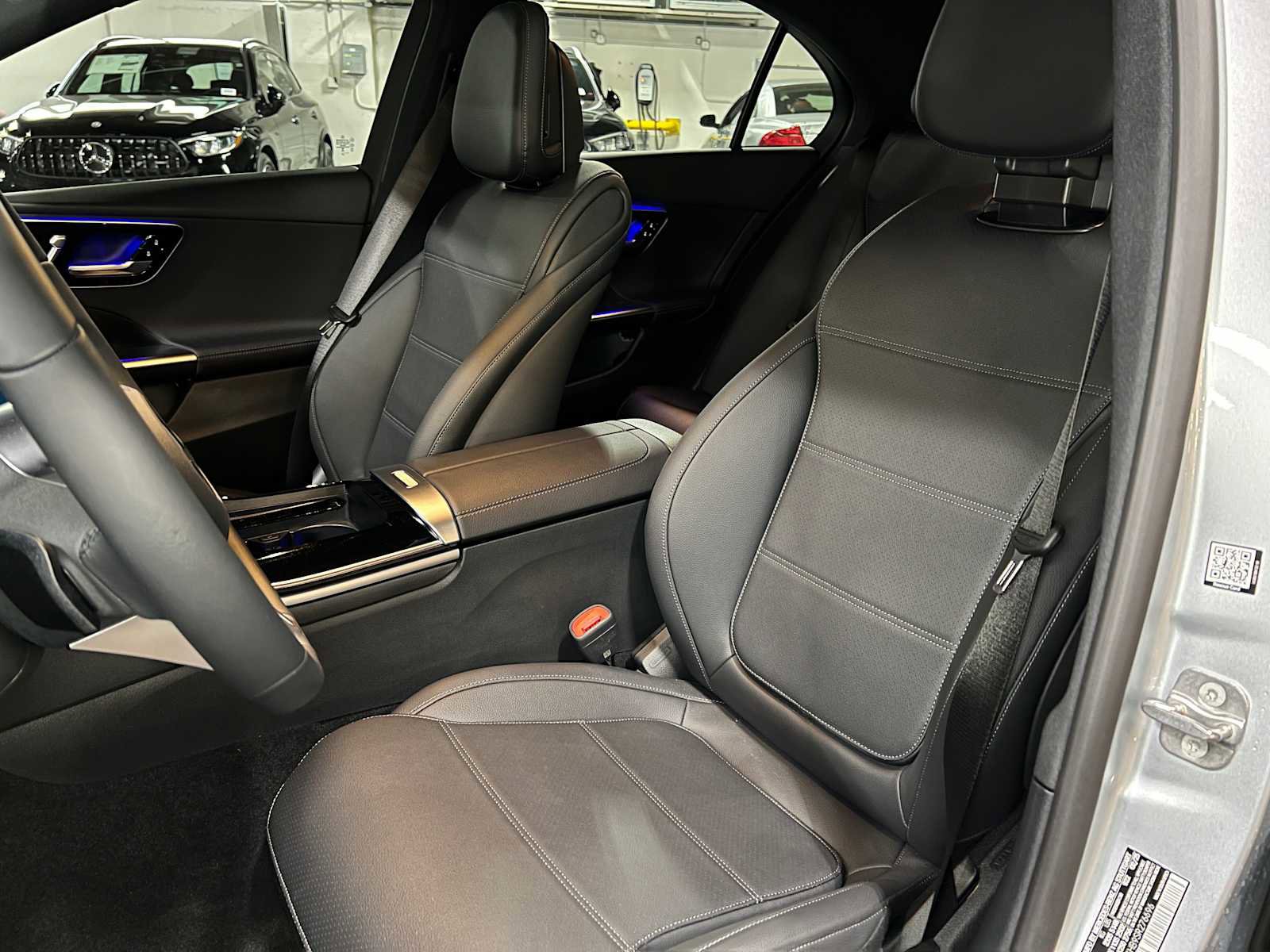 Used 2025 Mercedes-Benz C 300 4MATIC Sedan image 25