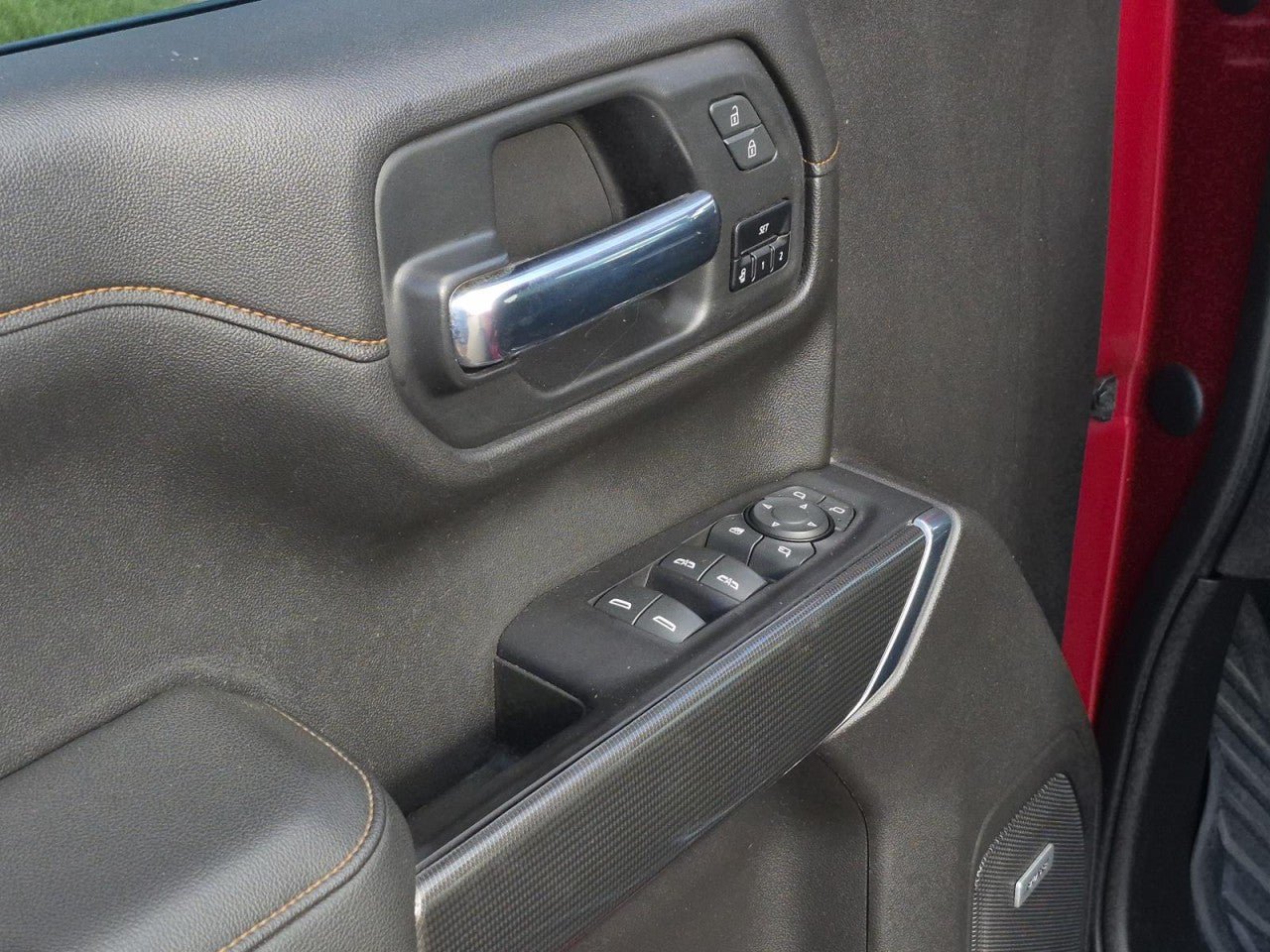 Certified 2020 GMC Sierra 1500 AT4 w/ AT4 Premium Package AWD/4WD image 13