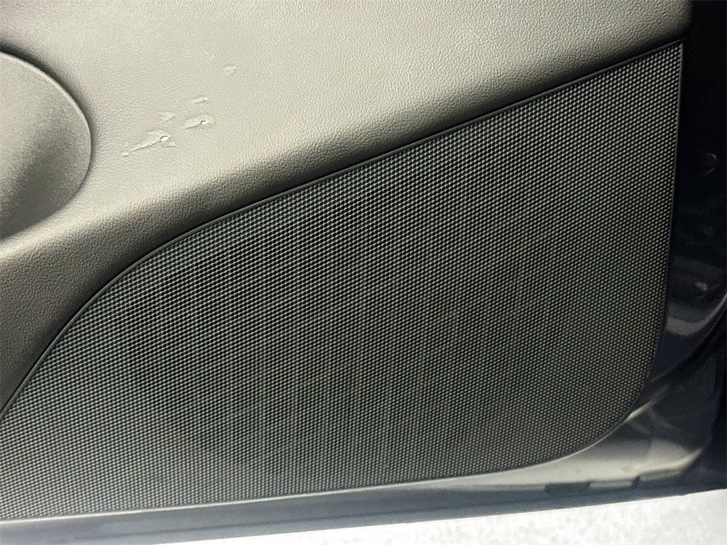 Used 2018 Tesla Model 3 Long Range image 17