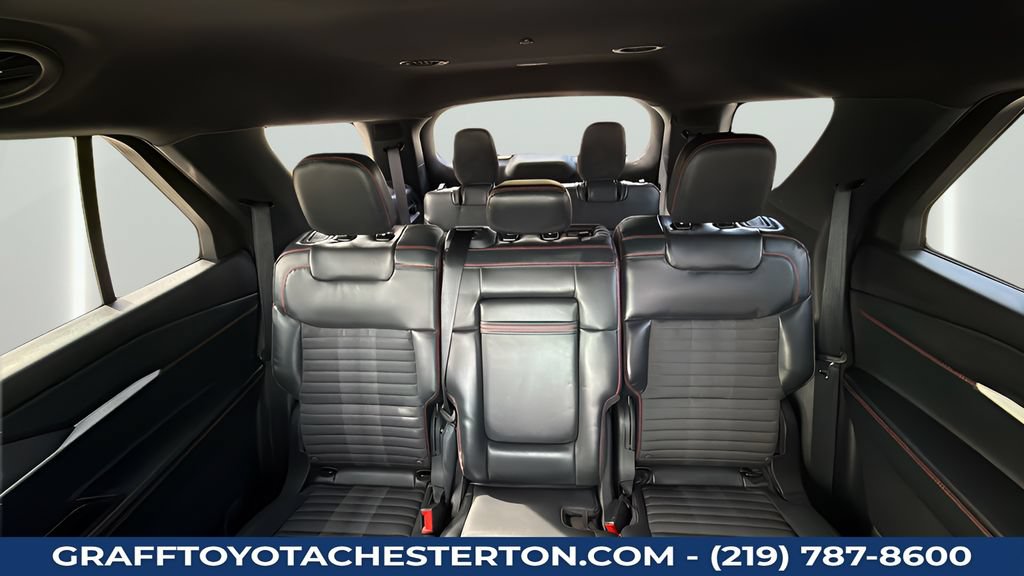 Used 2026 Ford Explorer ST-Line w/ ST-Line Street Pack AWD/4WD image 25