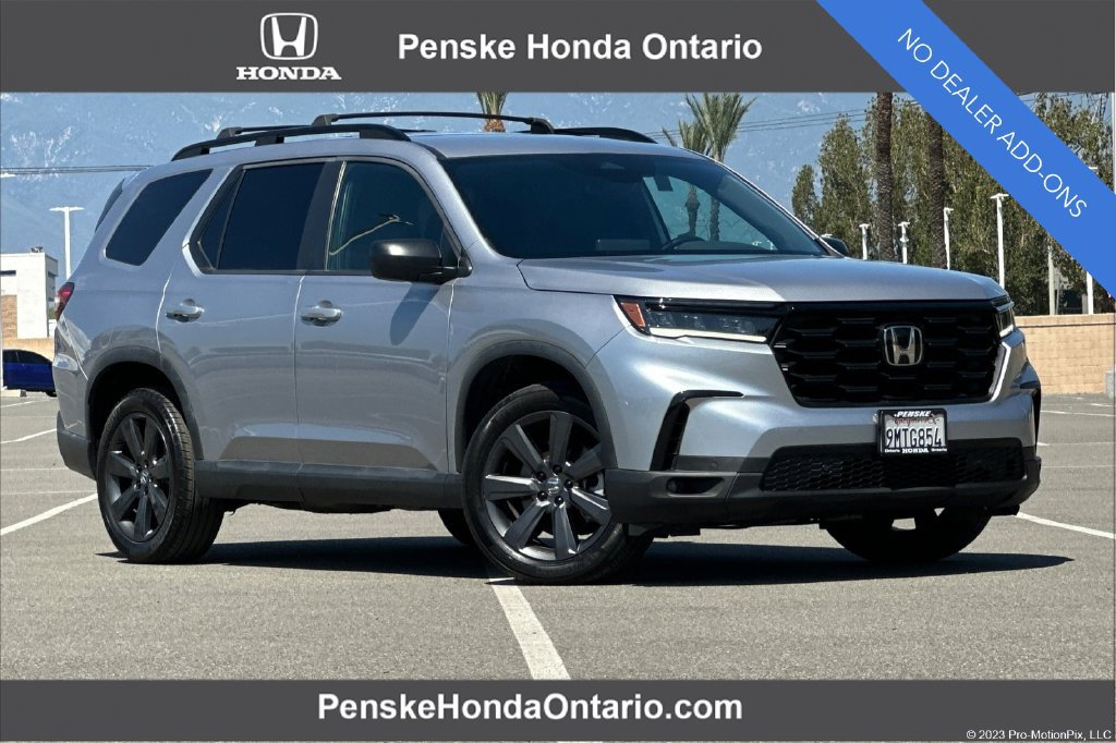 Used 2025 Honda Pilot Sport