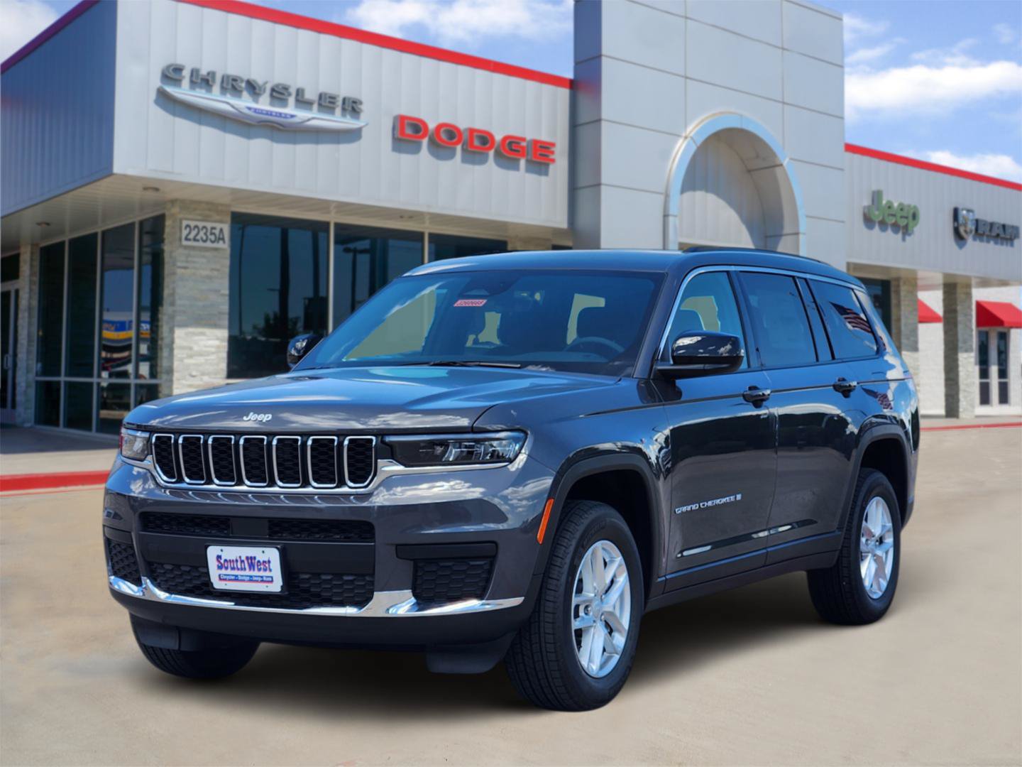 New 2026 Jeep Grand Cherokee L Laredo RWD image 2