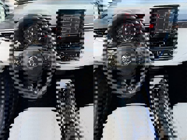 Used 2022 Toyota Corolla LE image 10