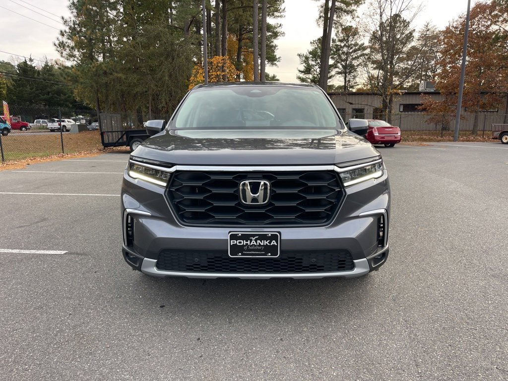 Certified 2025 Honda Pilot EX-L image 4